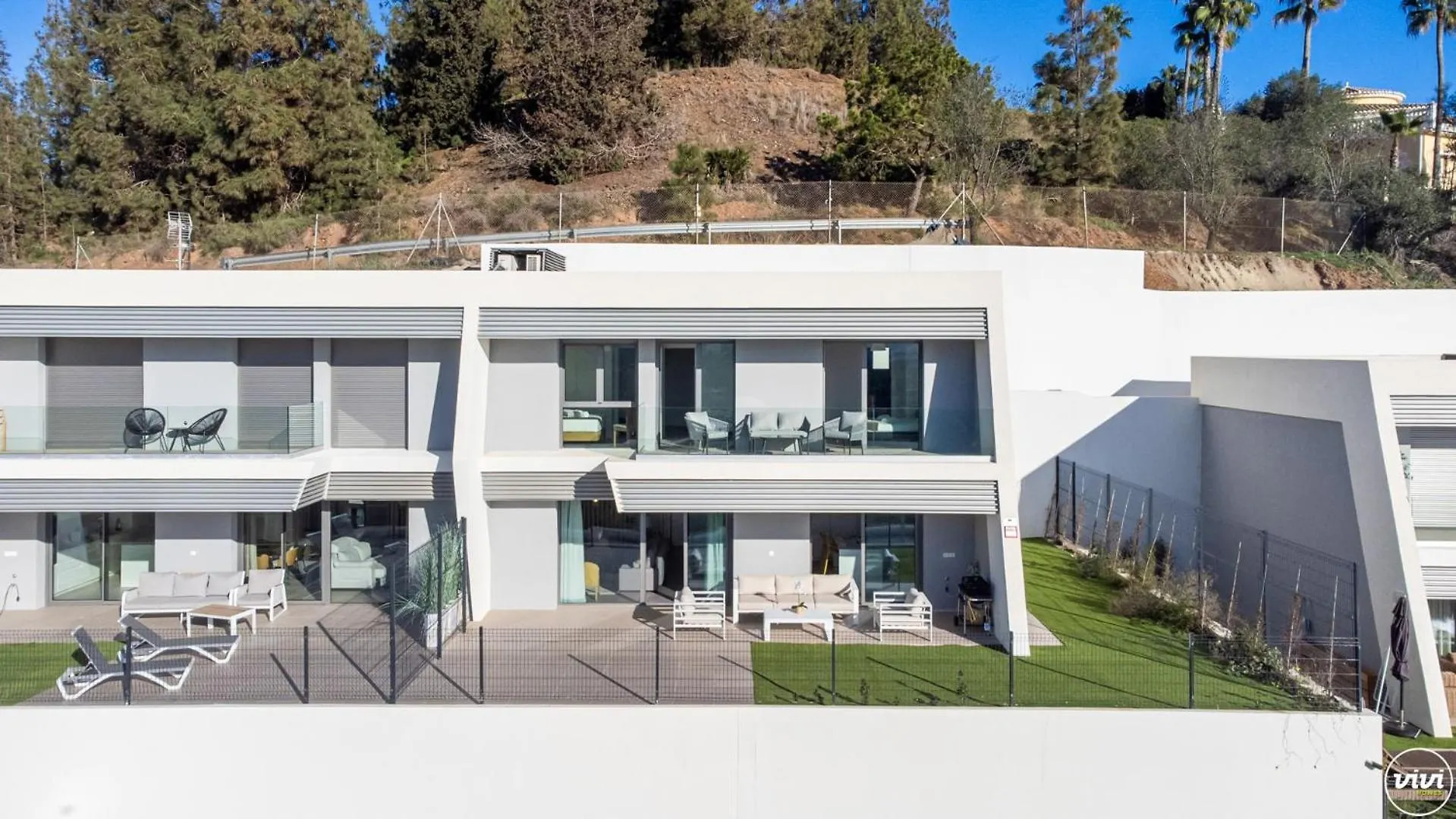 Vivi Homes - Elies House Pool, Gym, Spa & Sea View El Faro