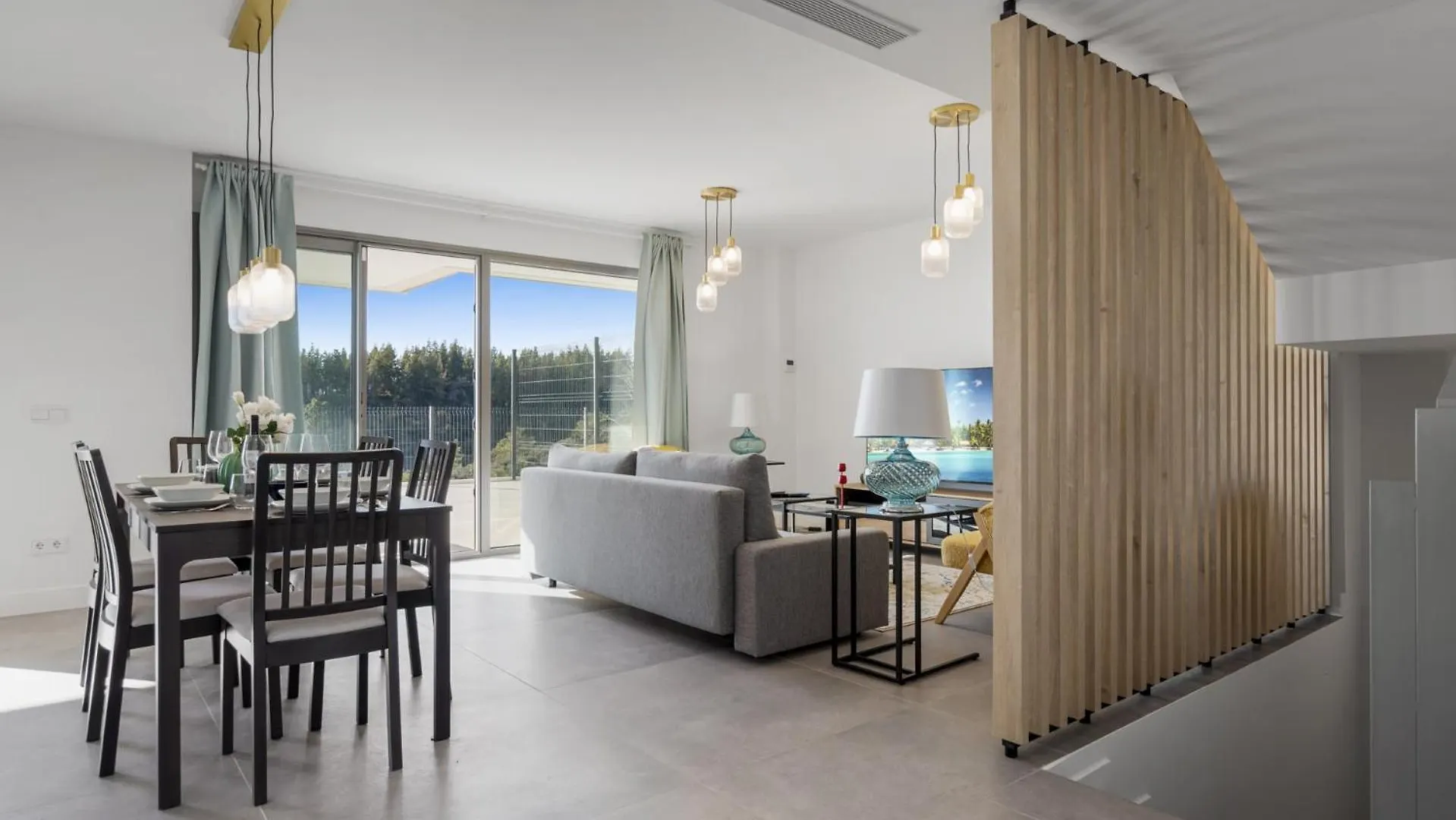 Vivi Homes - Elies House Pool, Gym, Spa & Sea View El Faro Holiday home