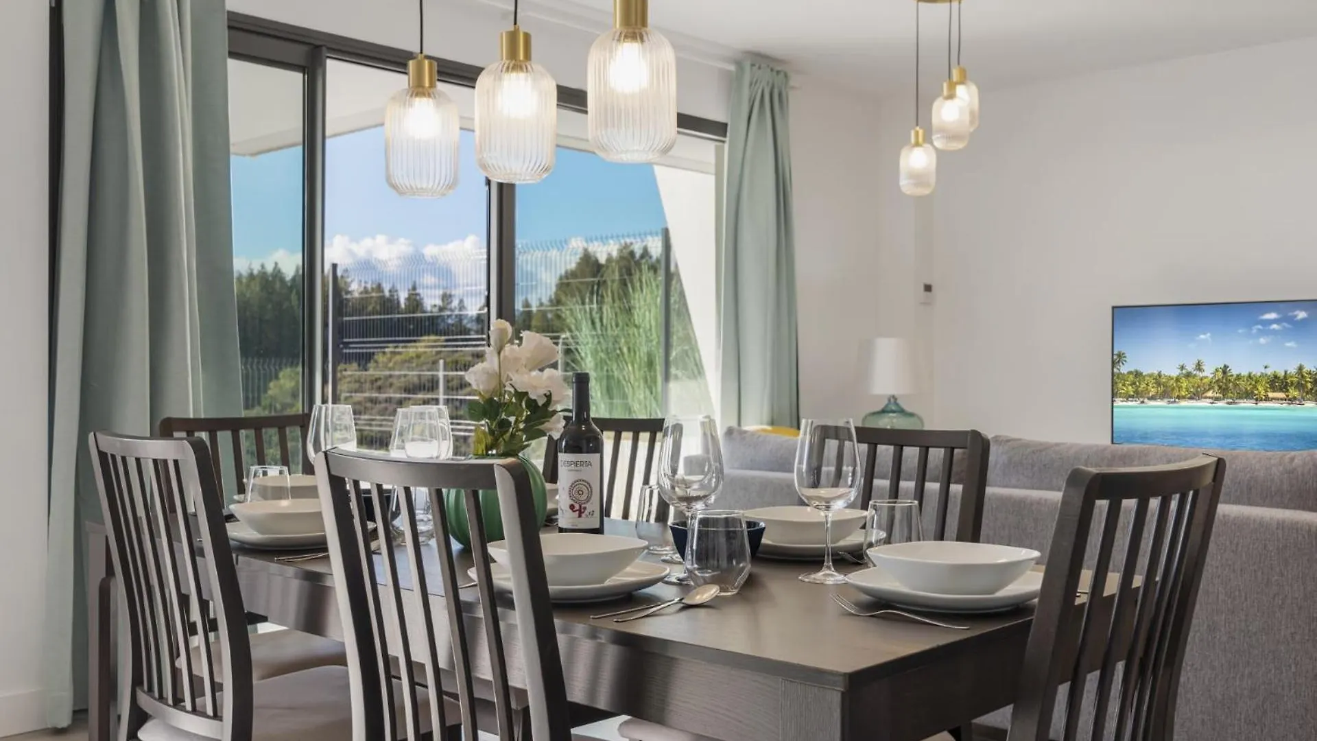 Vivi Homes - Elies House Pool, Gym, Spa & Sea View El Faro
