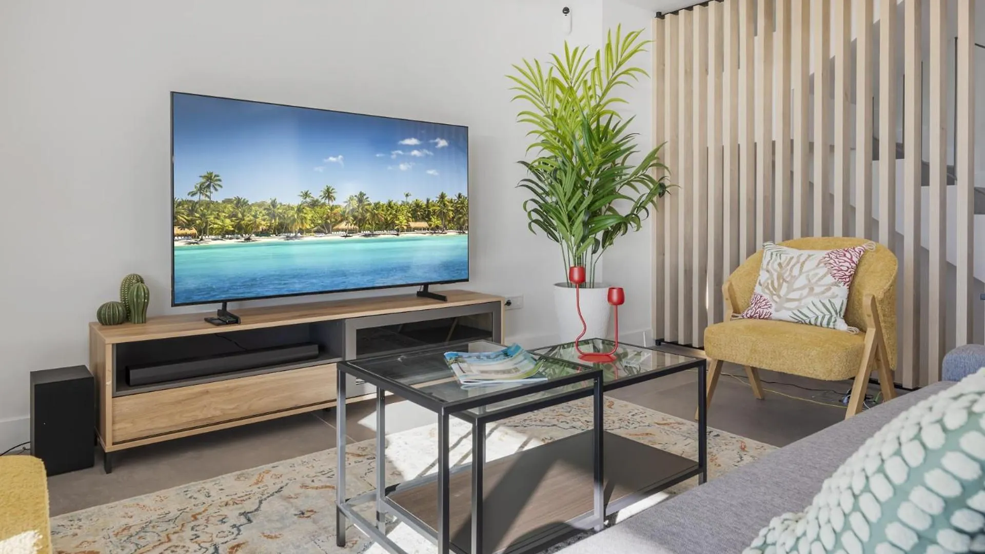 Vivi Homes - Elies House Pool, Gym, Spa & Sea View El Faro 0*,